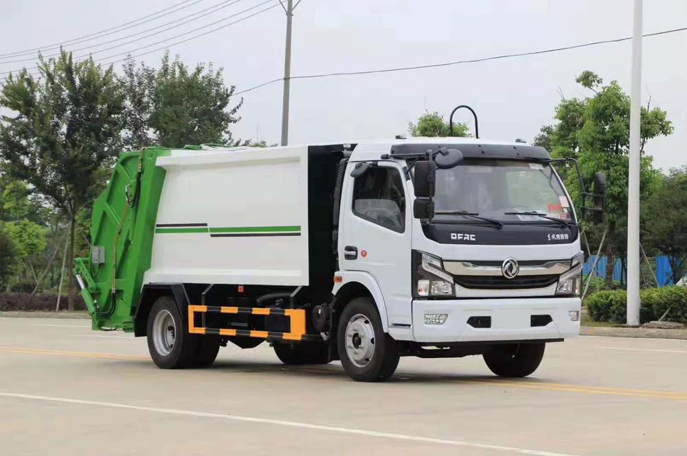 8方東風(fēng)多利卡國(guó)六壓縮垃圾車