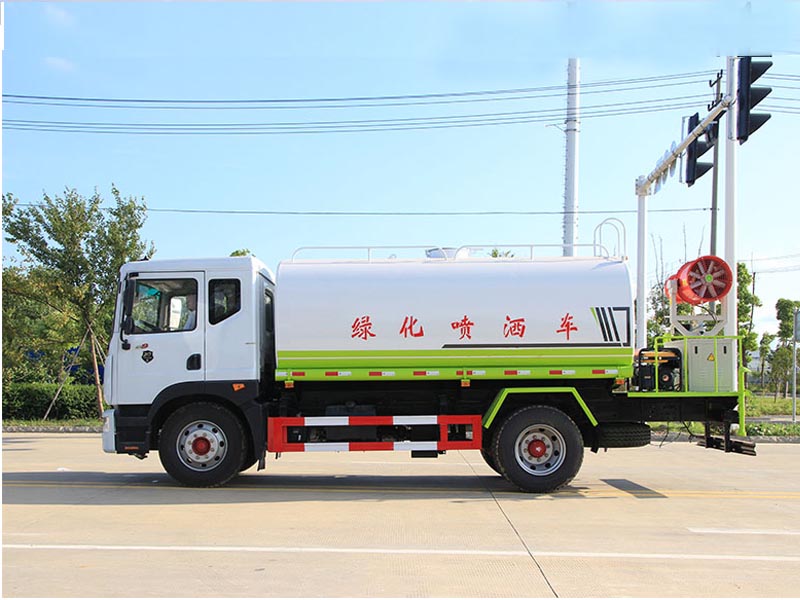 國六15方東風(fēng)霧炮灑水車圖片2